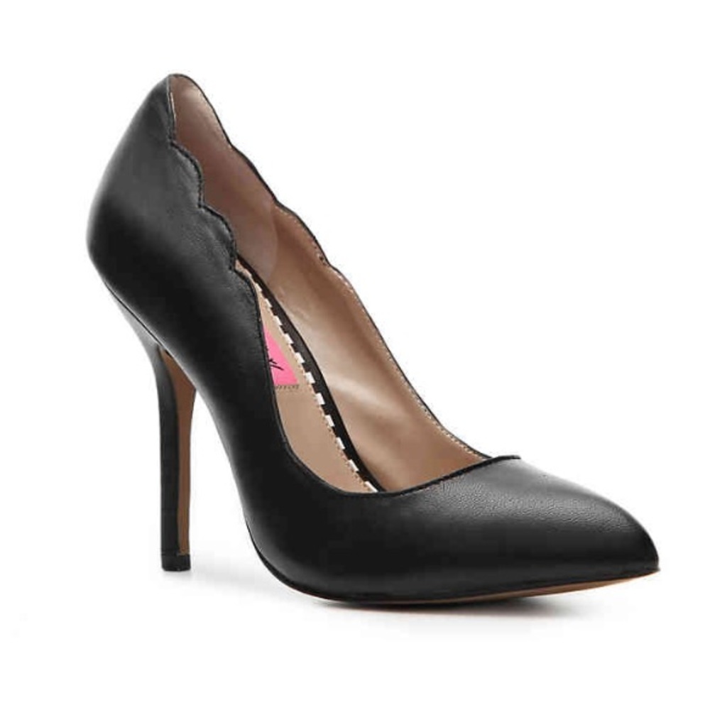 Black leather scalloped edge Betsey Johnson pumps